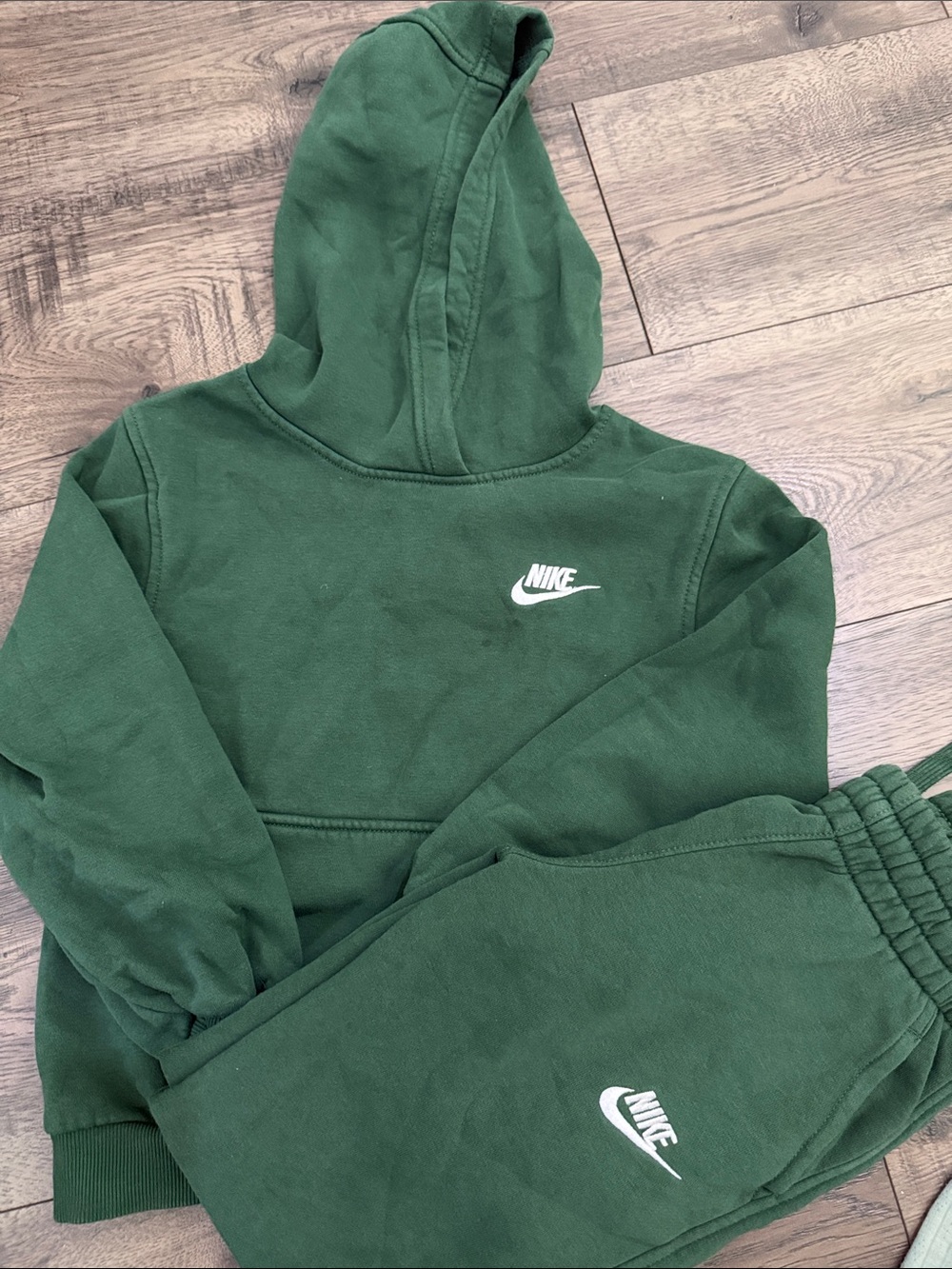 Kids Nike sweatsuit